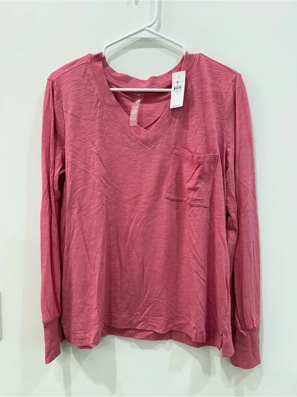 Lou & Grey Long-Sleeve V-Neck Tee in Rose